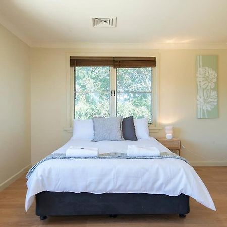 Tranquil Taylor - Two-Storey Cbd Family Home, Bbq ダボ エクステリア 写真