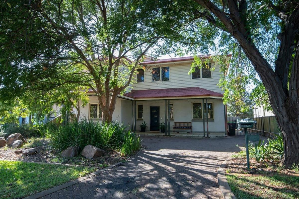 Tranquil Taylor - Two-Storey Cbd Family Home, Bbq ダボ エクステリア 写真